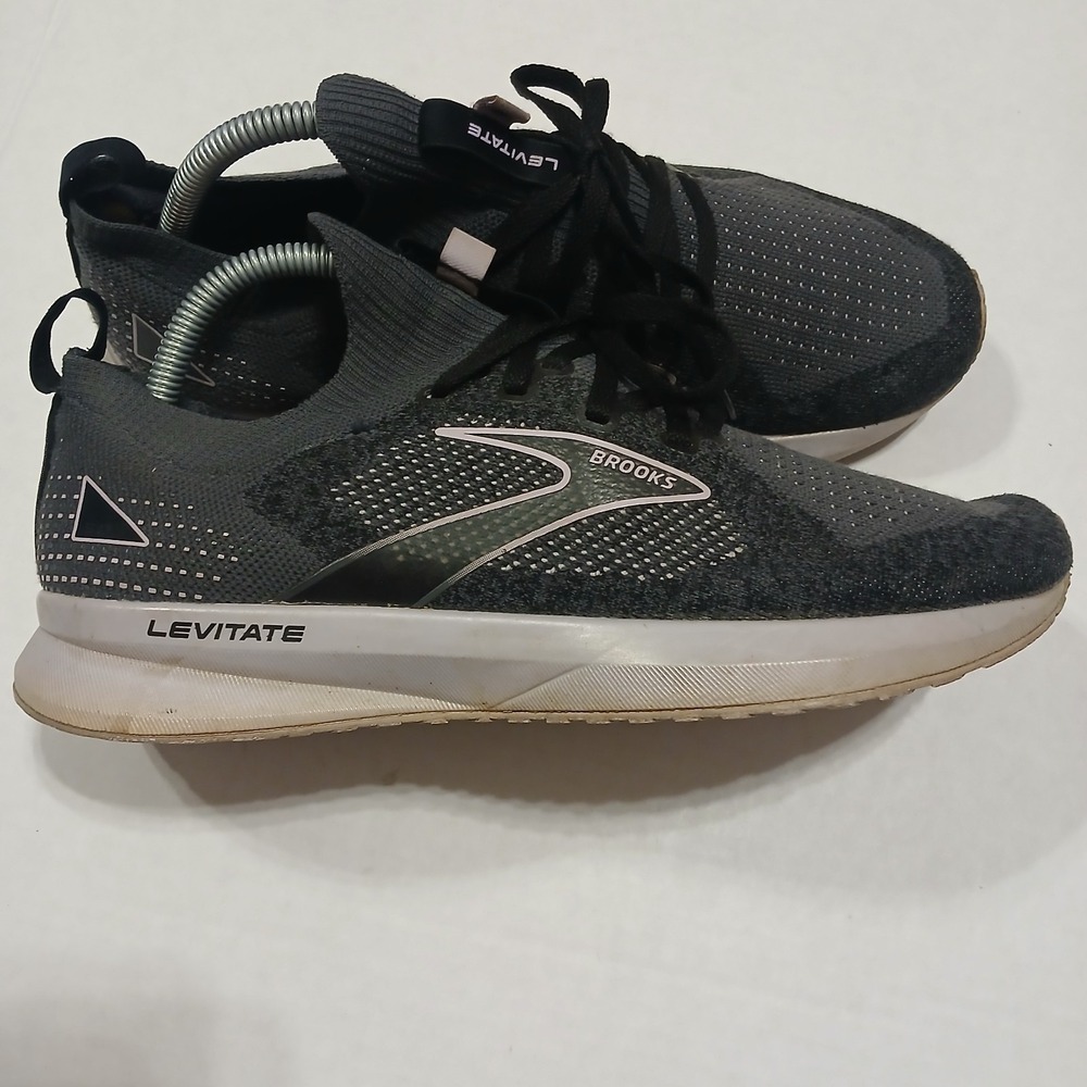 Brooks Levitate StealthFit 5 Womens 9.5 Running Shoes Gray Purple 1203591